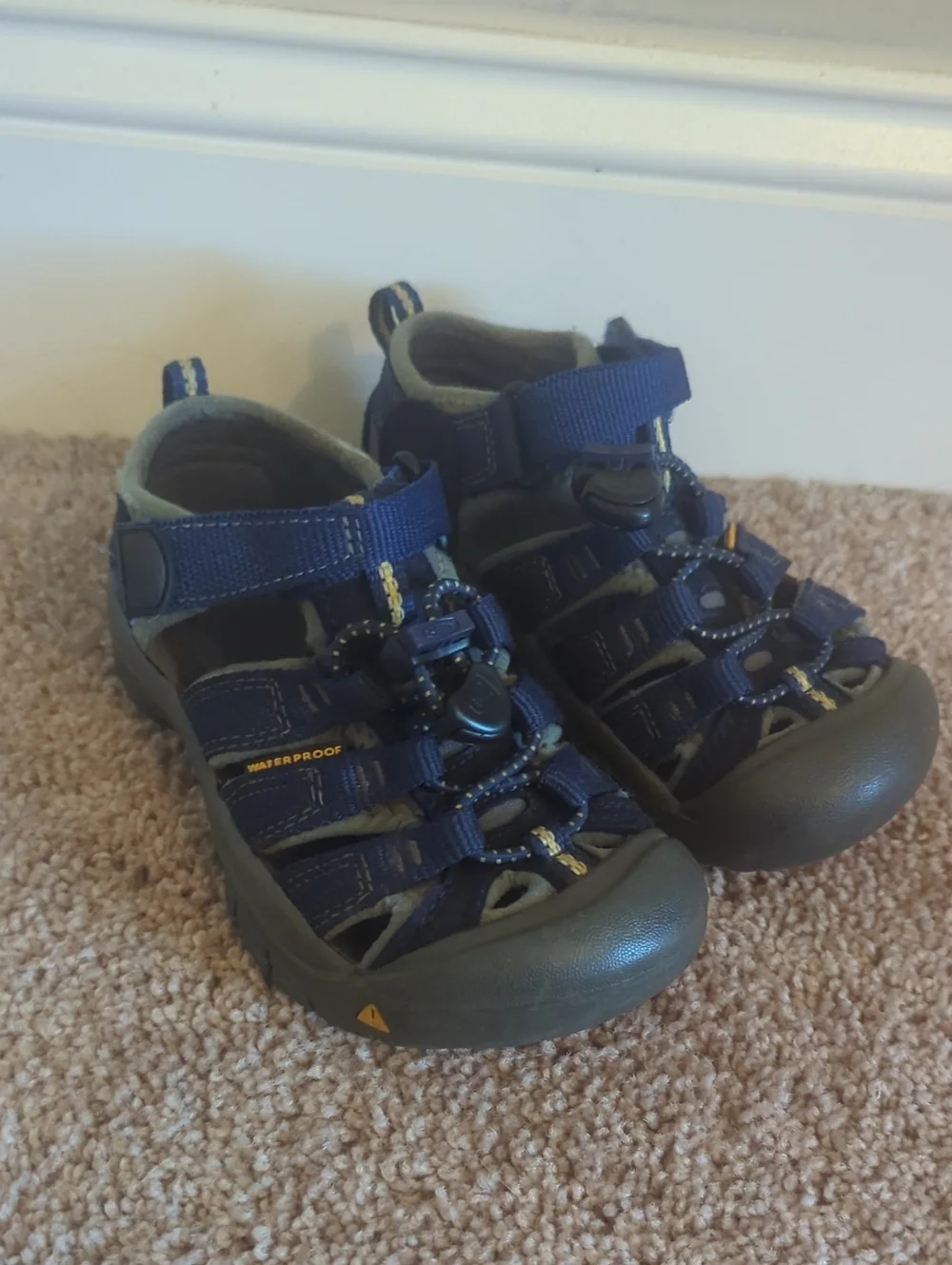 Keen Kids Navy and Gray Closed-Toe Outdoor Sandals